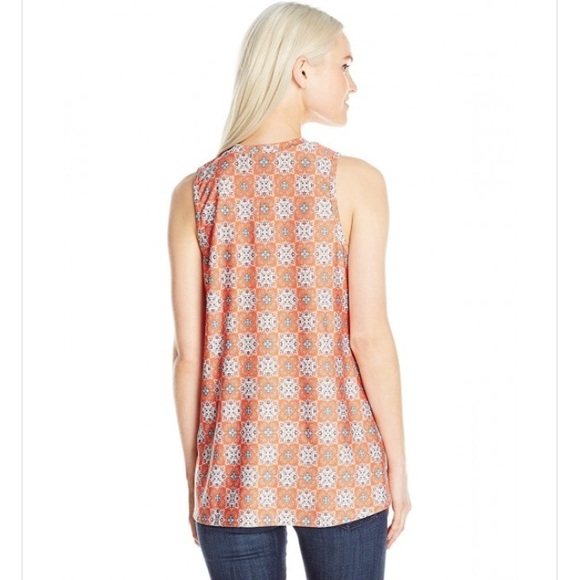 A. Byer Sleeveless Top - Picture 2 of 10